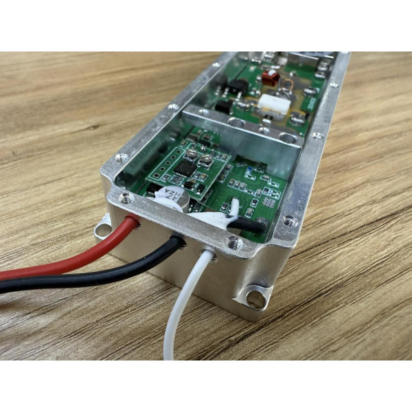 Модуль перешкод (jammer) 300-400 MHz, Gan 50W, 47 dBm, SMA